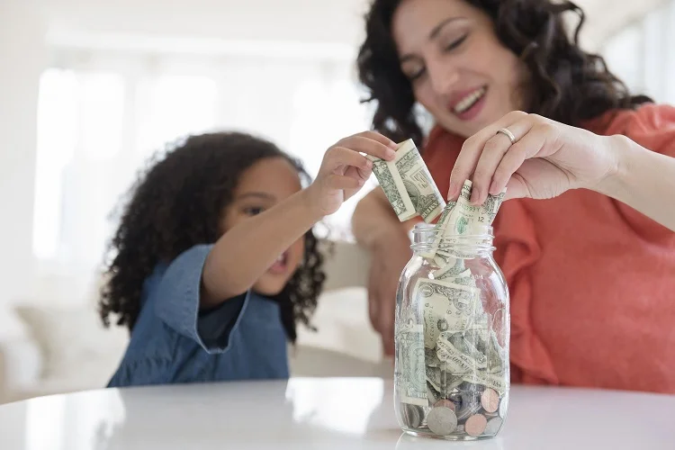 Ways to Cut Your Expenses and Save Money save Money